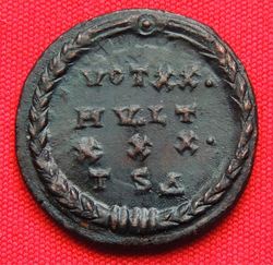 Constantinus II. Fake Rv x.jpg