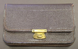 Purse-1.jpg