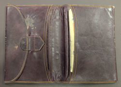 Brieftasche_DE_2-2.jpg