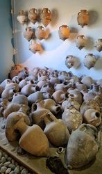 03-08_Amphoren 2.jpg