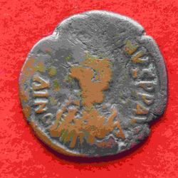 So 4,17 Justinian I. Follis Konstantinopel, 527-37; (1).JPG