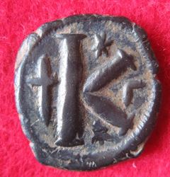 So 4,23, Justinian I. Halb-Follis, Konst. 527-37 (2).JPG