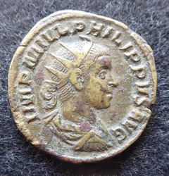 Philippus II Dupondius Säule.jpg