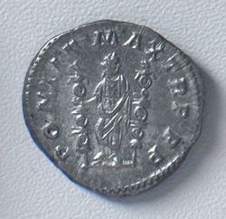 Macrinus RIC IV 3b Revers.jpg