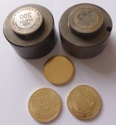 200 Steloj und Prägestempel.jpg