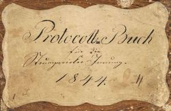 Protocoll-Buch Vorderdeckel Detail b.jpg