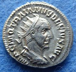 Traianus Decius Adventus.jpg