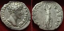 Römisches Kaiserreich Marcus Aurelius (Caesar 139-161). Geprägt 148-149 in Rom. AR Denarius 19 mm, 3,24 g, 6 h. klein.jpg