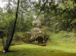 (4) Bomarzo_Parco_dei_Mostri_Glaucus.JPG