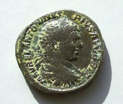 Caracalla Sesterz av.jpg