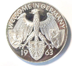 J-F-Kennedy-silver-medal-back.jpg