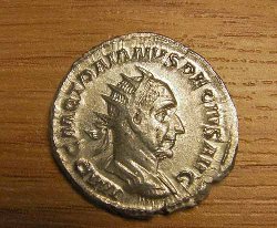 traian1a.jpg