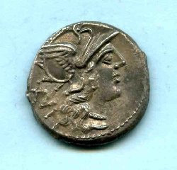 140 v. C. Valerius C.f. Flaccus. Av. Romakopf r. Alb. 883..jpg