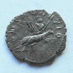 Valerianus_II_Münze2_Rev.jpg