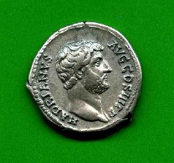 Denar Hadrianus C. 805 Av. HADRIANVS AVG COS III PP..jpg