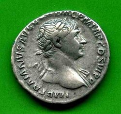 Denar Traianus C. 140 Av. IMP TRAIANVS AVG GER DAC PM TR P COS VI PP..jpg