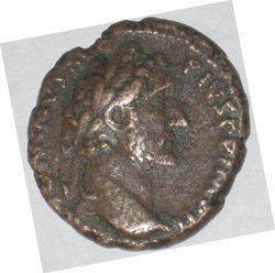 Av. Antoninus Pius As Fides.jpg