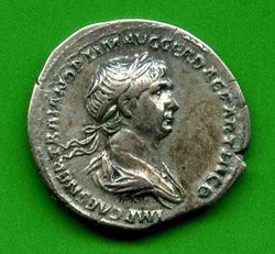Denar Traianus C. 315 Av. IMP CAES NER TRAIAN OPTIM AVG GER DAC PARTHICO..jpg