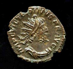 Ant. Victorinus C. 46 Av. IMP C VICTORINVS P F AVG..jpg