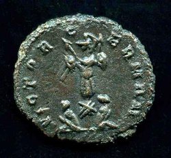 Ant. Claudius II. C. 289 Rv. VICTOR GERMAN. Trophäe zw. 2 Gefang..jpg