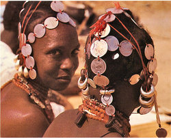 Münzschmuck-Fulani-Frauen.jpg