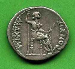 Denar Tiberius C. 16 Rv. PONTIF MAXIM. Livia re. sitzd..jpg