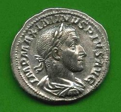 Denar Maximinus Thrax C. 7 Av. IMP MAXIMINVS PIVS AVG..jpg