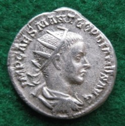 Antoninian, 139 Antiochia, RIV 177a (1).JPG