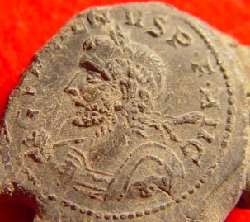 Gallienus_lead_seal_sm.jpg