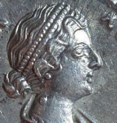 faustina_II_ric677_3_vs.jpg