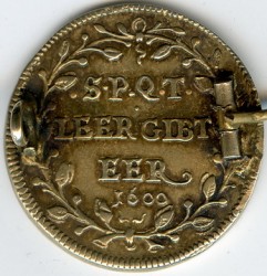 Token 1600 RS.jpg