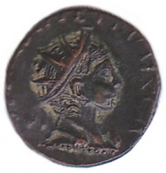Tetricus II barbarisiert PRINC IVVENT AV.jpg