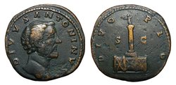 Pius_Divo_Column_Sestertius_Rome.jpg