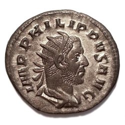 244-249 Philippus Arabs RIC 65 Av.jpg