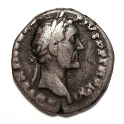 138-161 Antoninus Pius RIC 290a Av.jpg