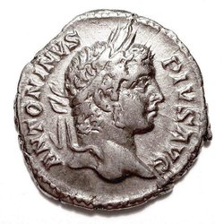 197-217 Caracalla RIC 108 Av.jpg