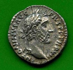 Denar Antoninus Pius RSC 263b Av. ANTONINVS AVG PIVS PP TRP XII.jpg