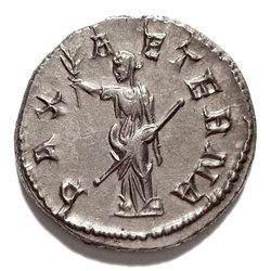 RIC 231c 247-249 Philippus II. Rv.jpg