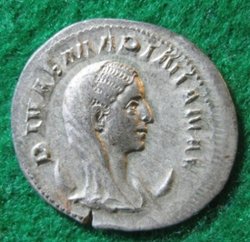 RIC 6 Antoninian, Rom (1).JPG
