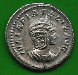 Antoninian Julia Domna C. 211 note; Av. IVLIA PIA FELX AVG..jpg