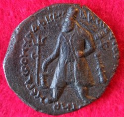 105-130 Wima Kadphises, AE Tetradrachme, Taxila, MAC 3040f (1).JPG