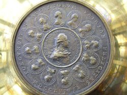 Münze Goldschale (2).jpg