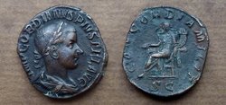 Gordian III Sesterz CONCORDIA MILIT RIC 288.jpg